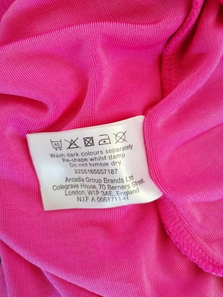 Essence Womens Top Size 18 To 20 Short Sleeved cerise pink relaxed fit plush - Picture 10 of 11